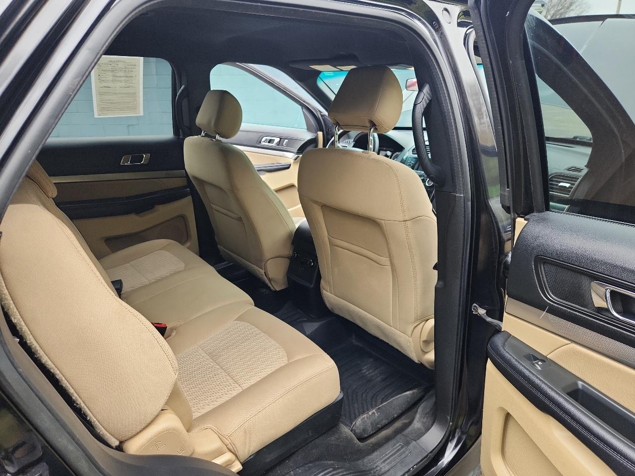 Ford Explorer Base 4WD 2017