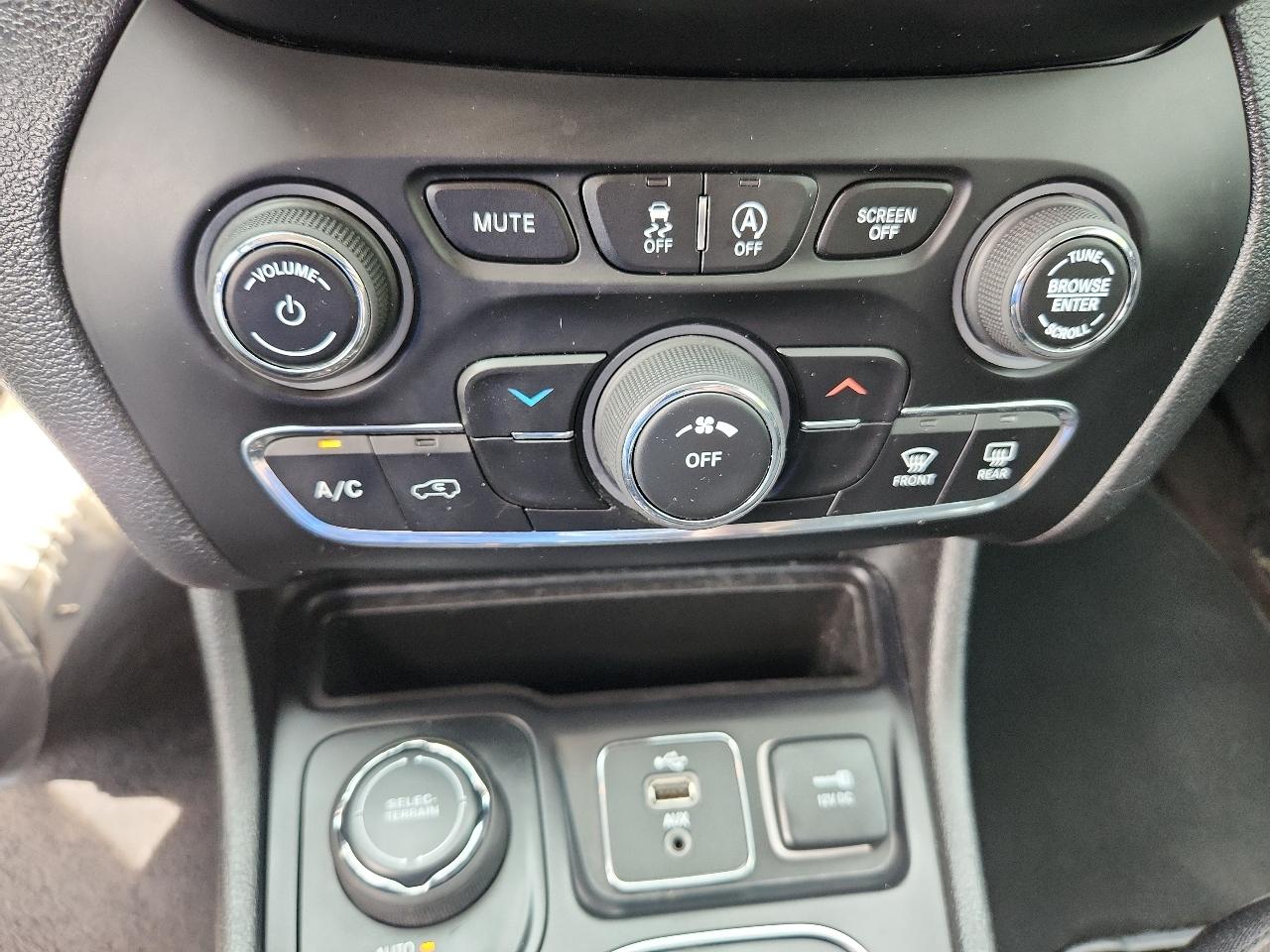 Jeep Cherokee Latitude 4x4 2019