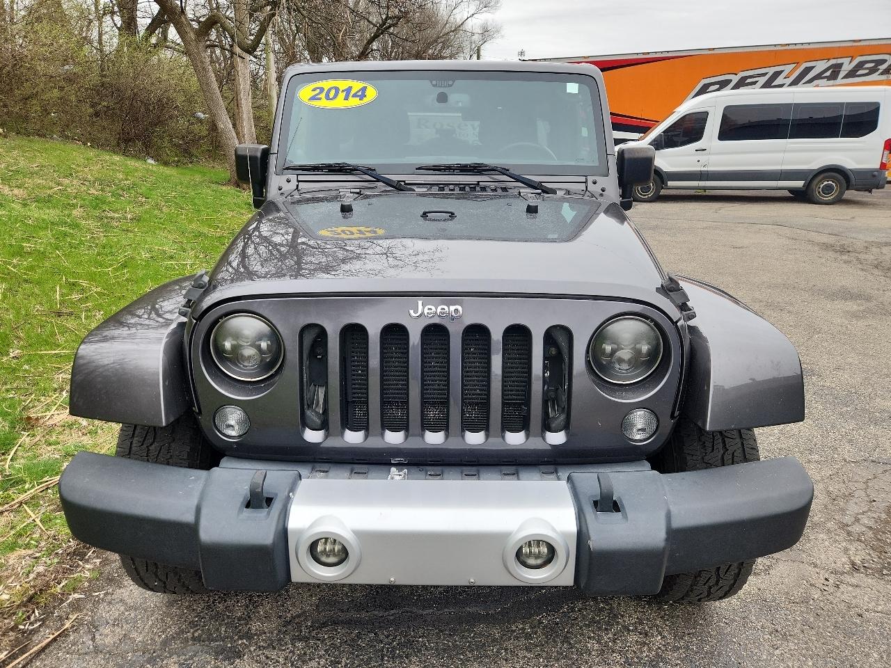Jeep Wrangler Unlimited 4WD 4dr Sahara 2014