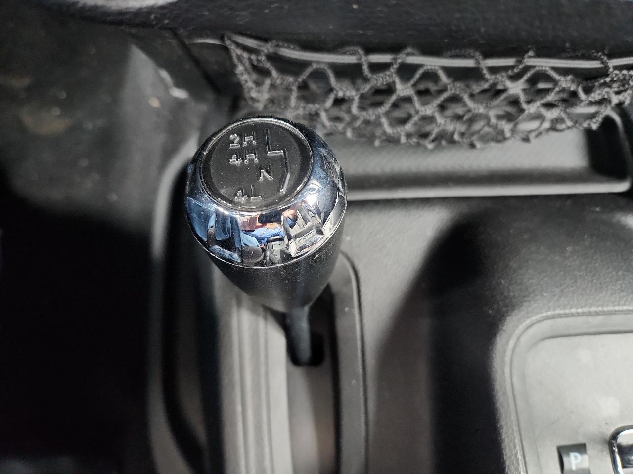 Jeep Wrangler Unlimited 4WD 4dr Sahara 2014