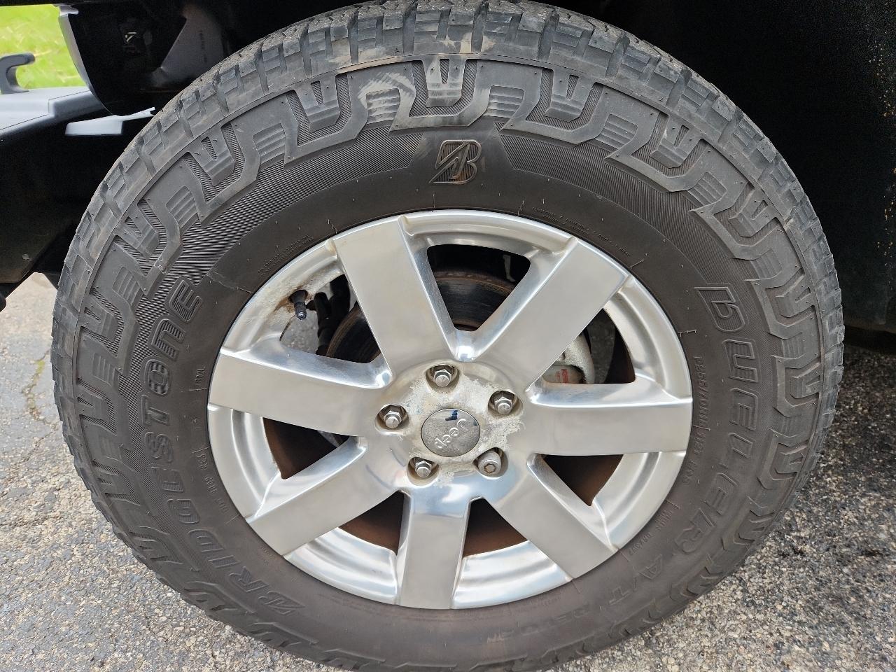 Jeep Wrangler Unlimited 4WD 4dr Sahara 2014