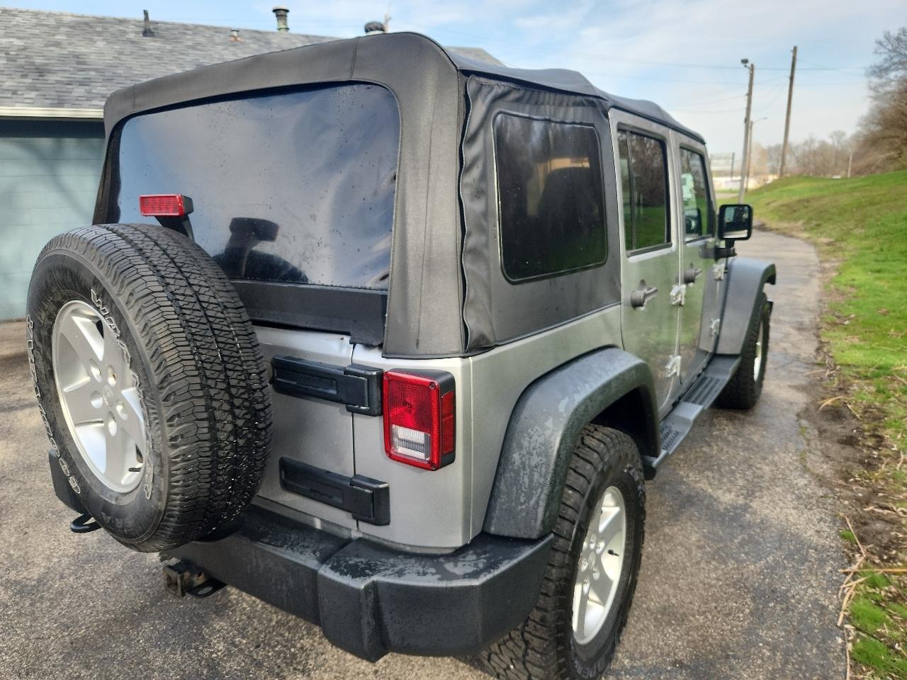 Jeep Wrangler Unlimited 4WD 4dr Sport 2015