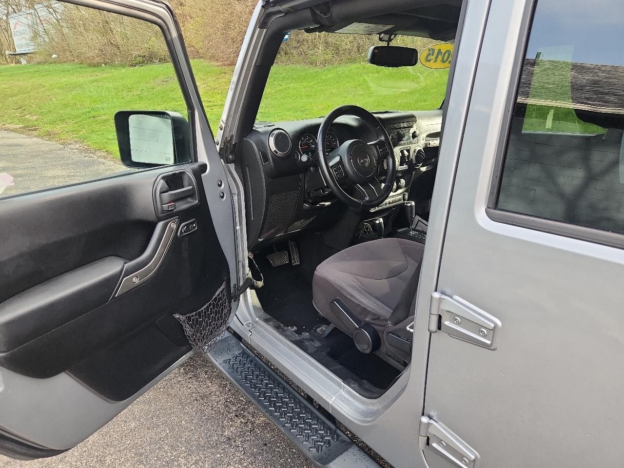 Jeep Wrangler Unlimited 4WD 4dr Sport 2015