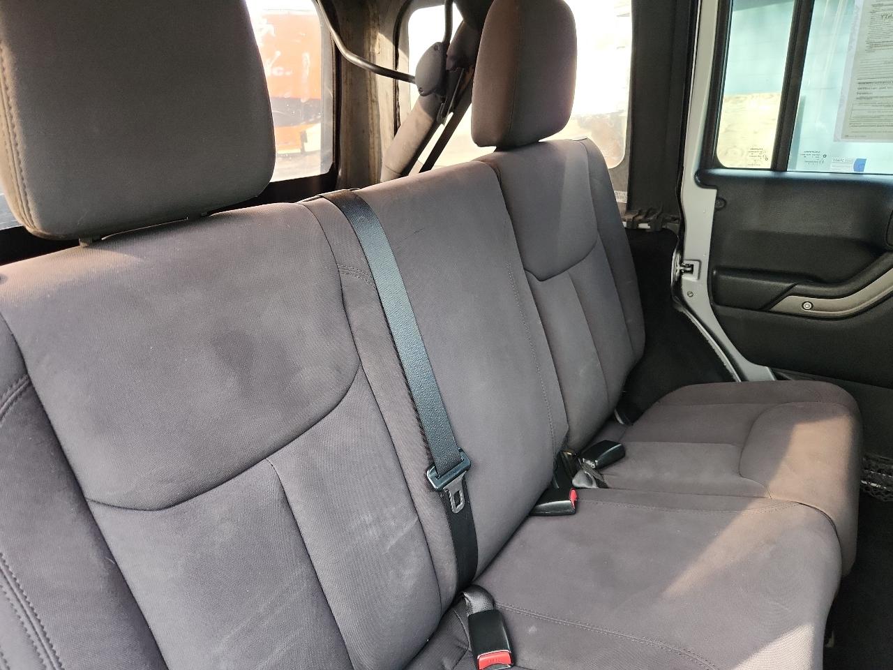 Jeep Wrangler Unlimited 4WD 4dr Sport 2015