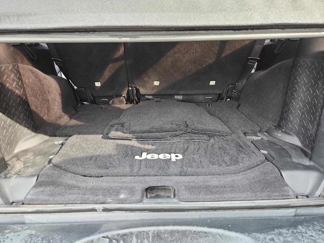 Jeep Wrangler Unlimited 4WD 4dr Sport 2015