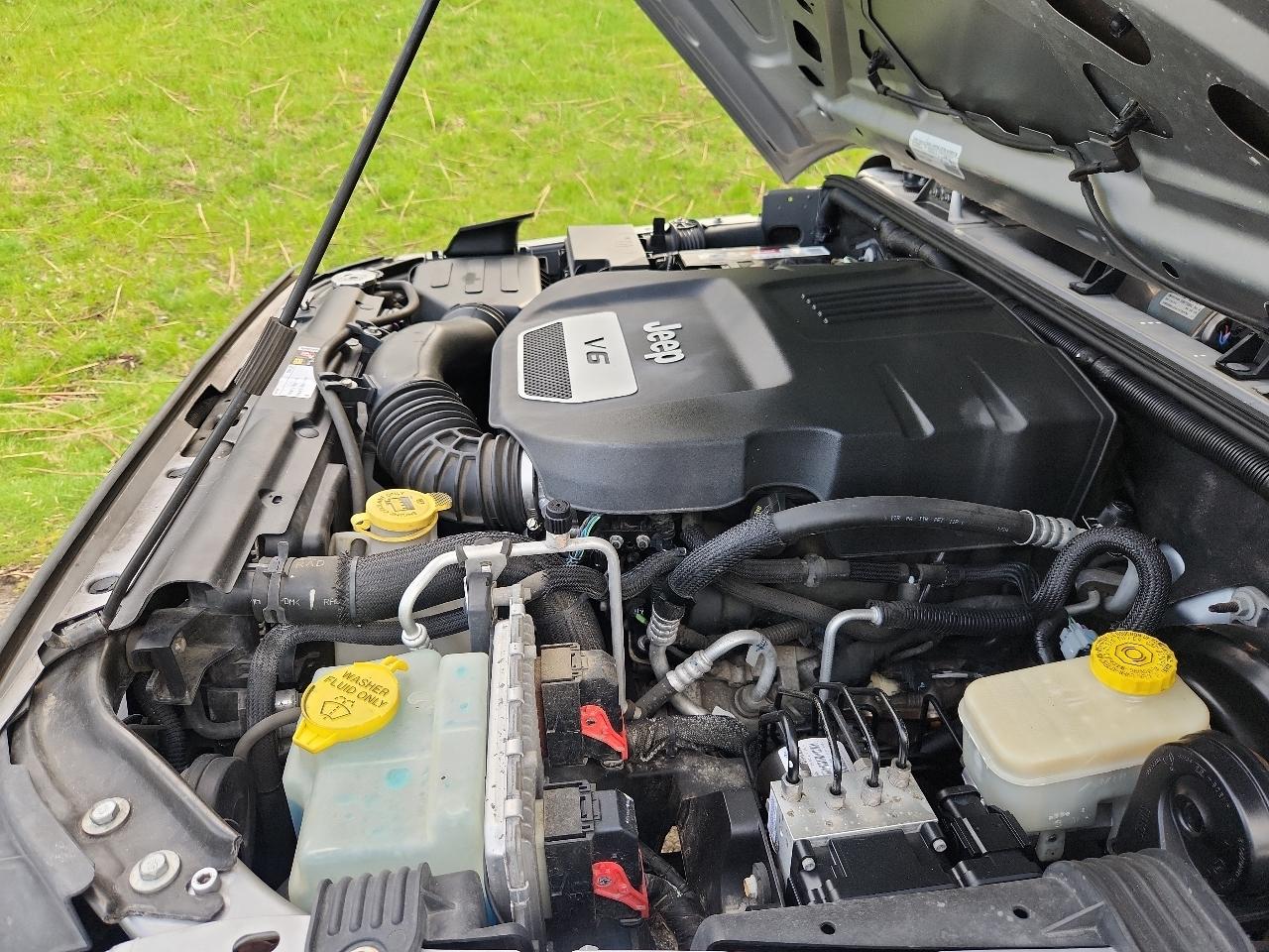 Jeep Wrangler Unlimited 4WD 4dr Sport 2015