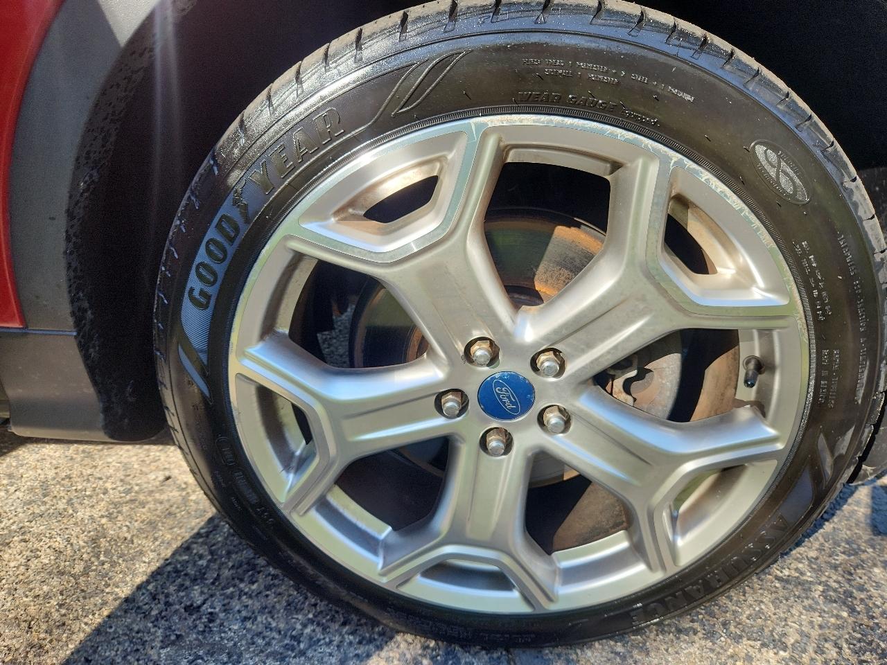 Ford Escape Titanium 4WD 2019