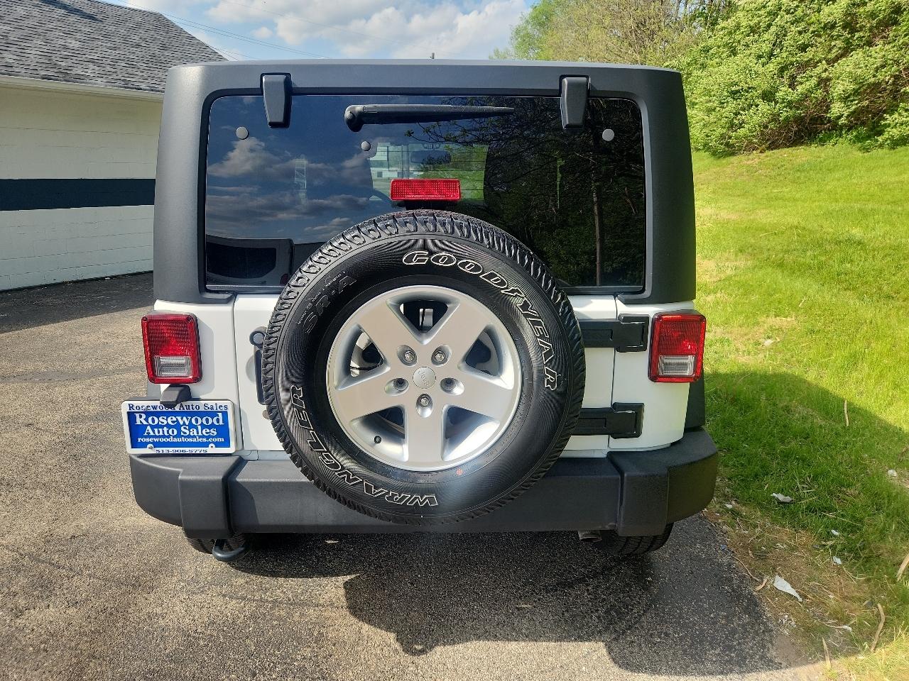 Jeep Wrangler 4WD 2dr Sport 2015