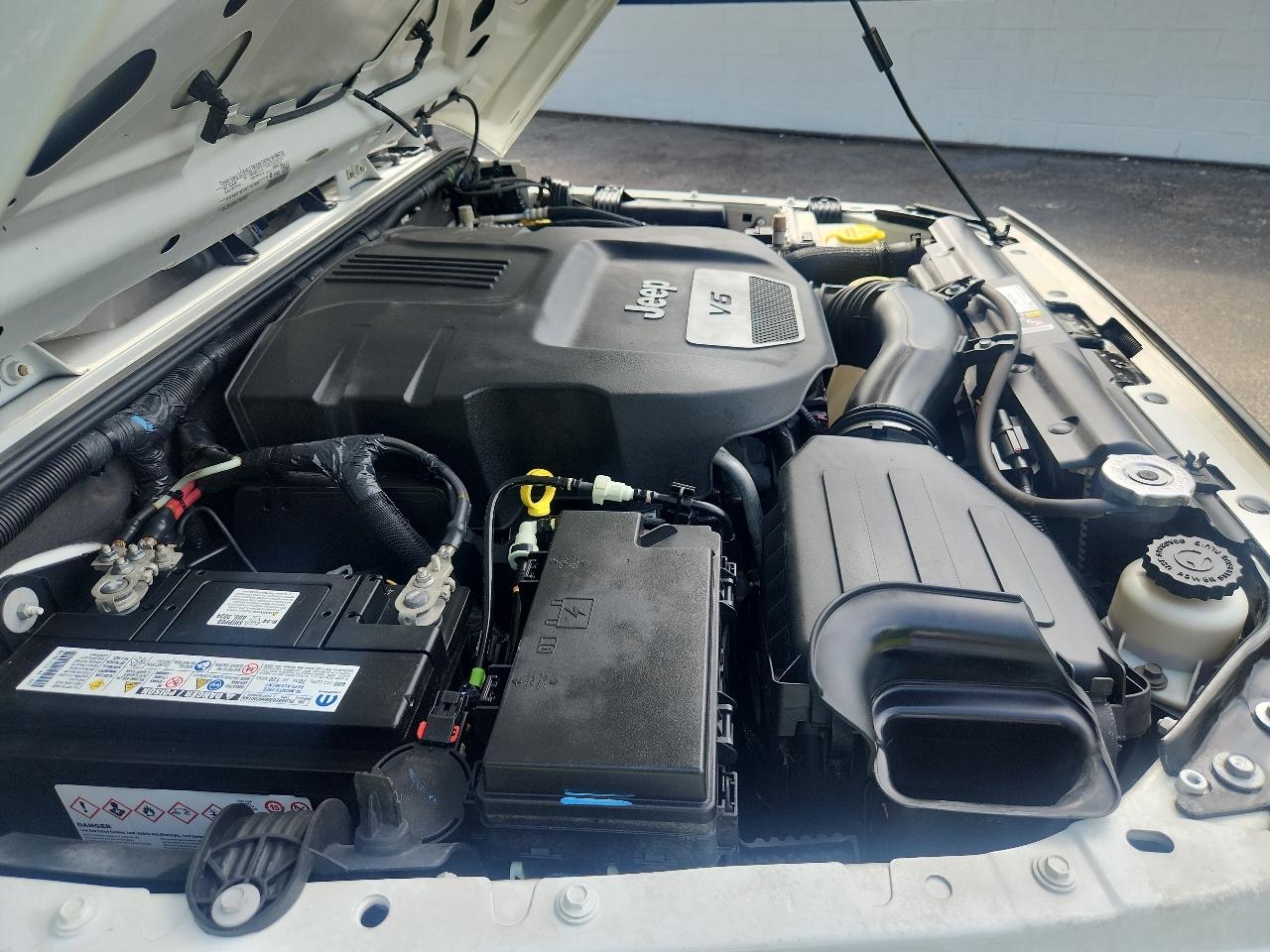 Jeep Wrangler 4WD 2dr Sport 2015