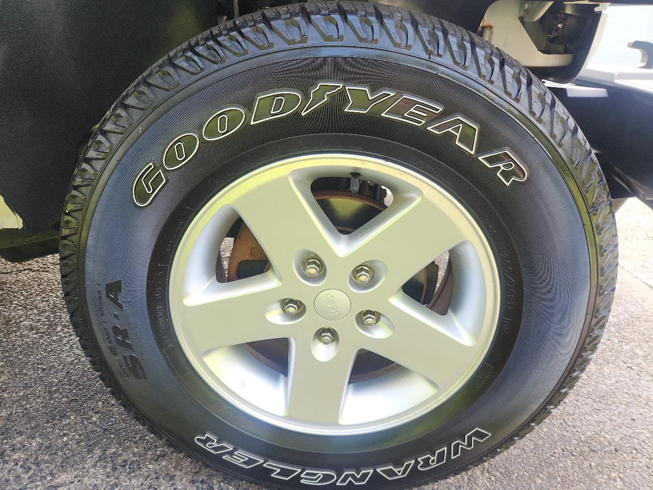 Jeep Wrangler 4WD 2dr Sport 2015