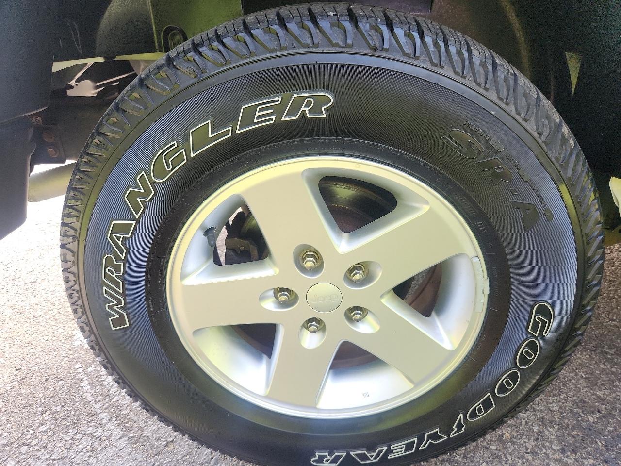 Jeep Wrangler 4WD 2dr Sport 2015