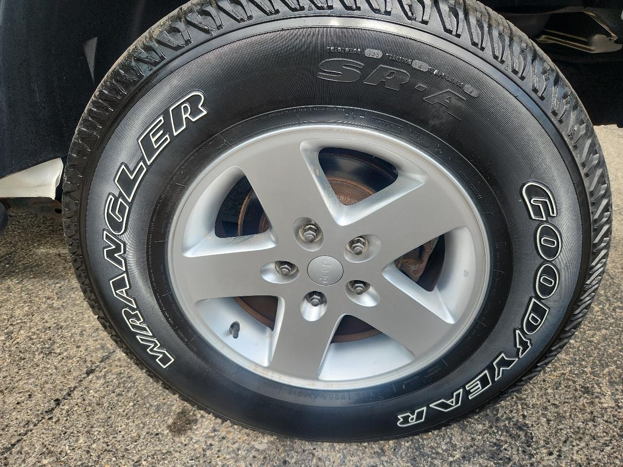 Jeep Wrangler 4WD 2dr Sport 2015