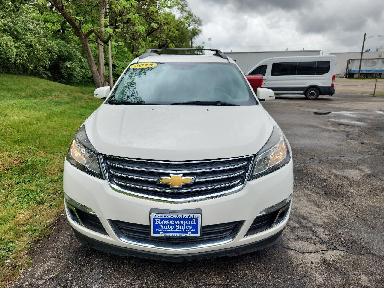 Chevrolet Traverse AWD 4dr LT w/1LT 2015