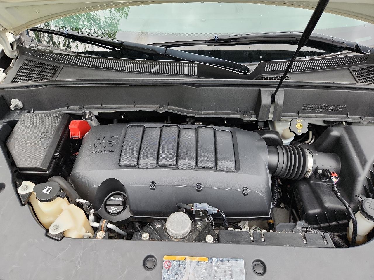 Chevrolet Traverse AWD 4dr LT w/1LT 2015