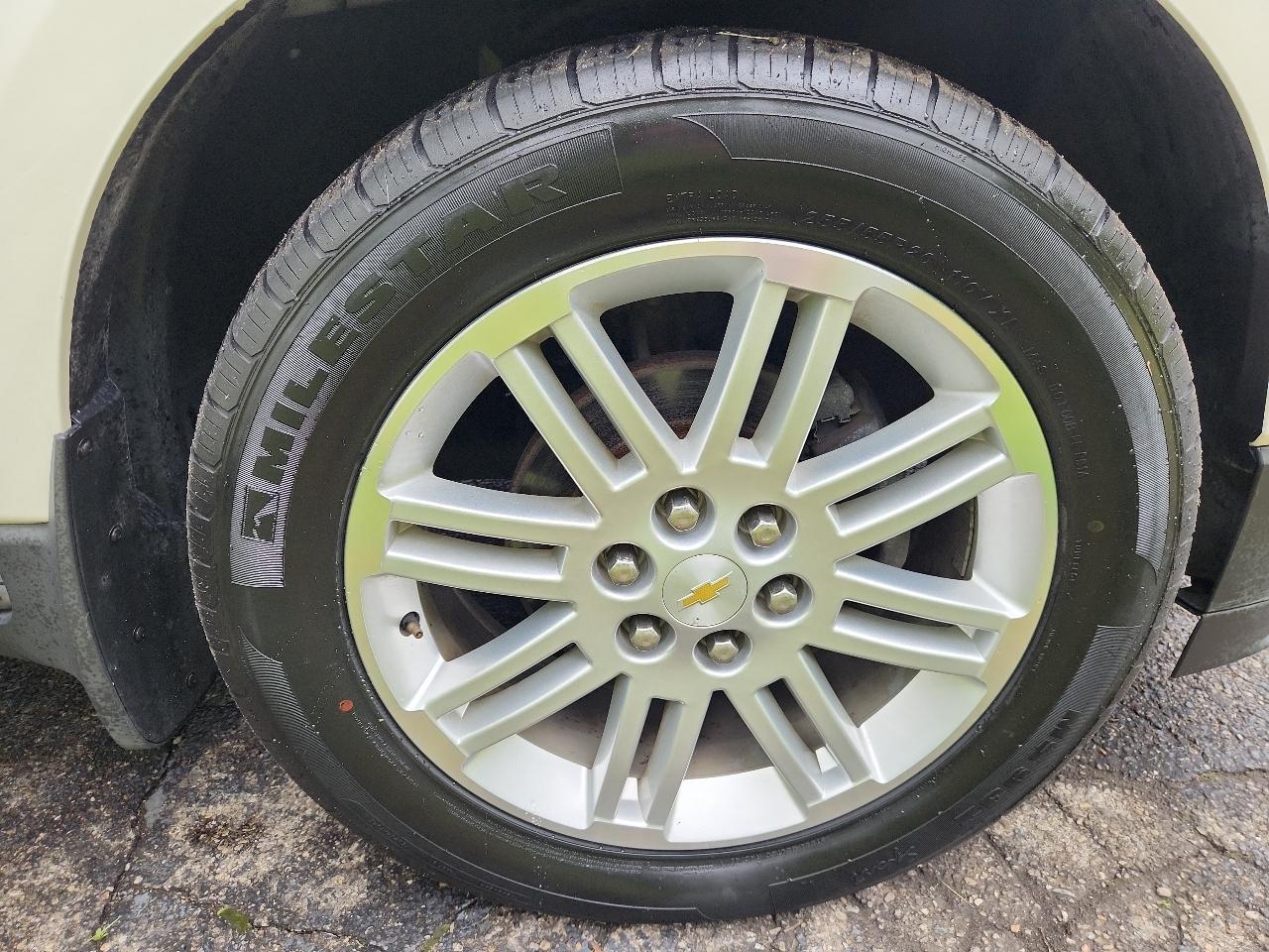 Chevrolet Traverse AWD 4dr LT w/1LT 2015