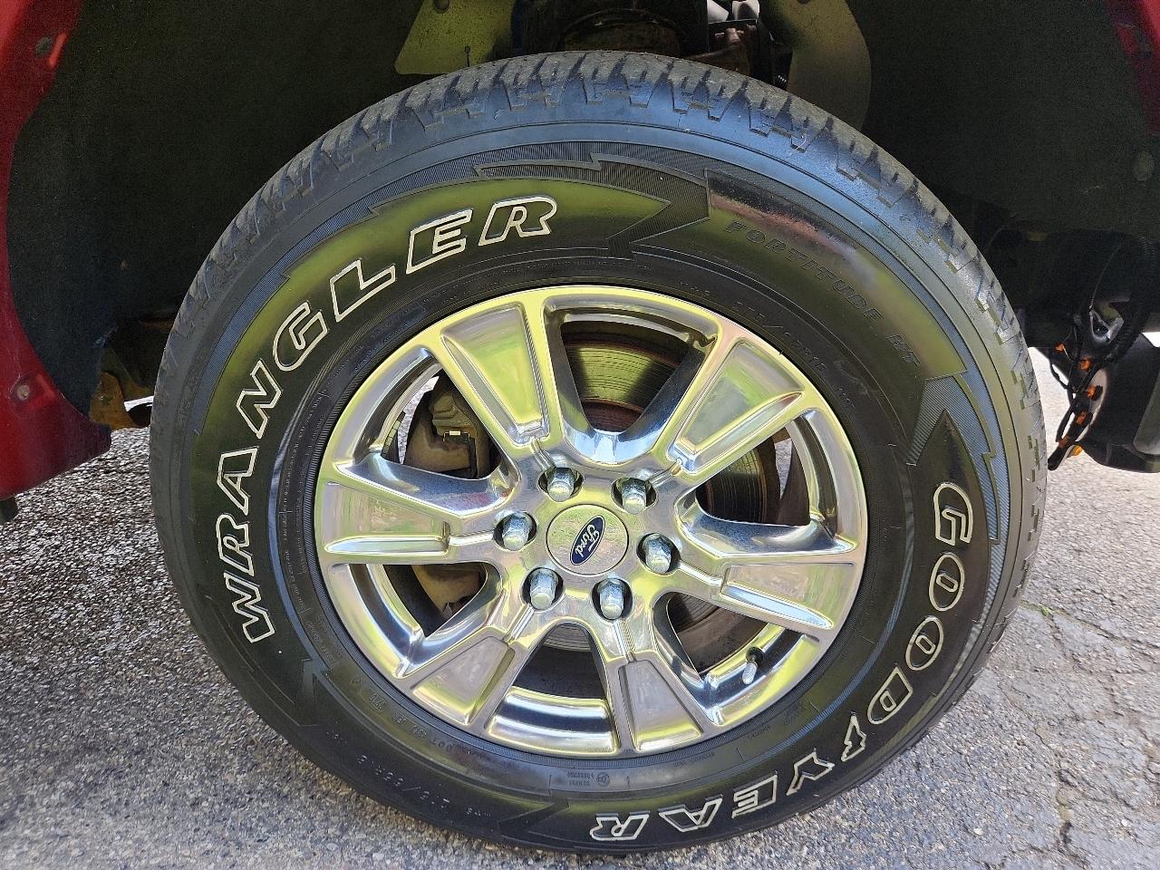 Ford F-150 4WD SuperCrew 145" XL 2014