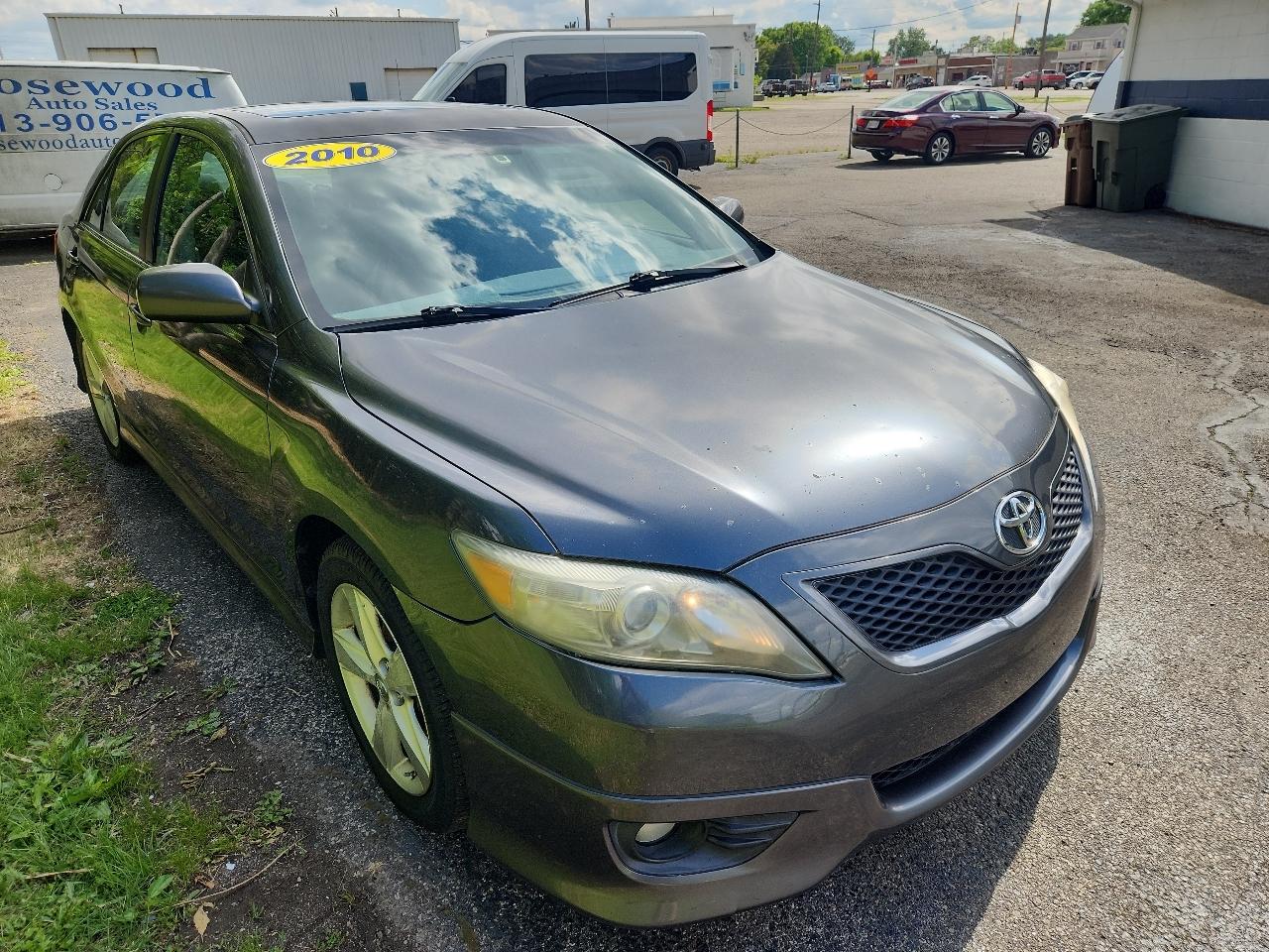 Toyota Camry 4dr Sdn I4 Man (Natl) 2010