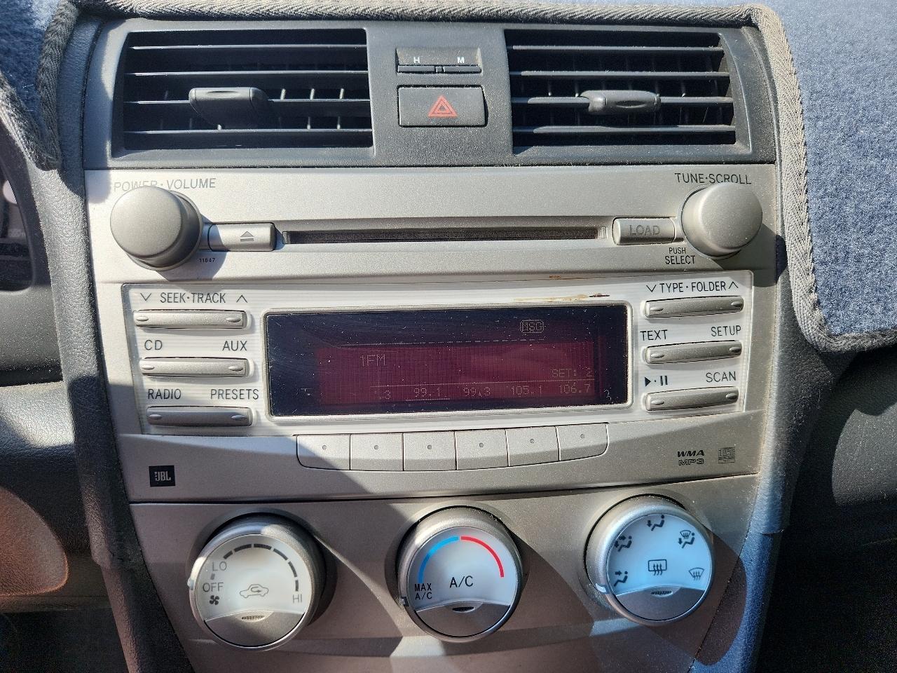 Toyota Camry 4dr Sdn I4 Man (Natl) 2010