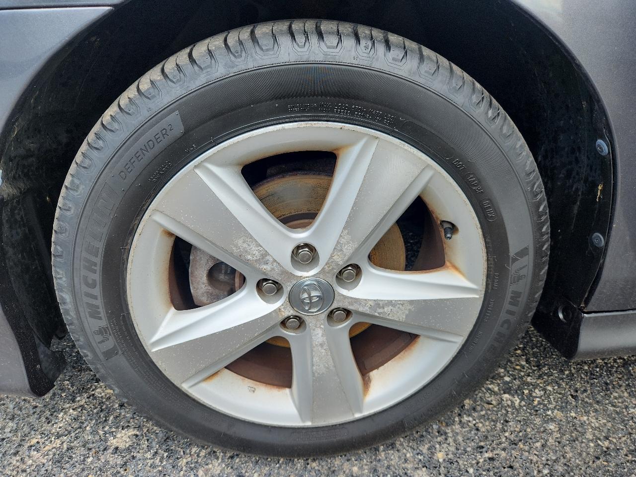 Toyota Camry 4dr Sdn I4 Man (Natl) 2010