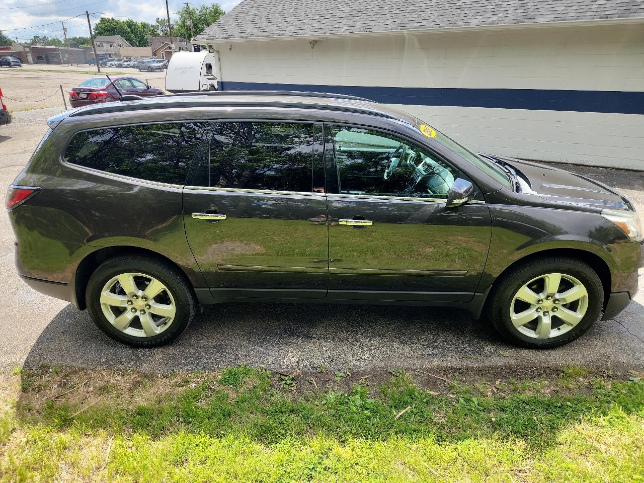 Chevrolet Traverse FWD 4dr LT w/1LT 2017