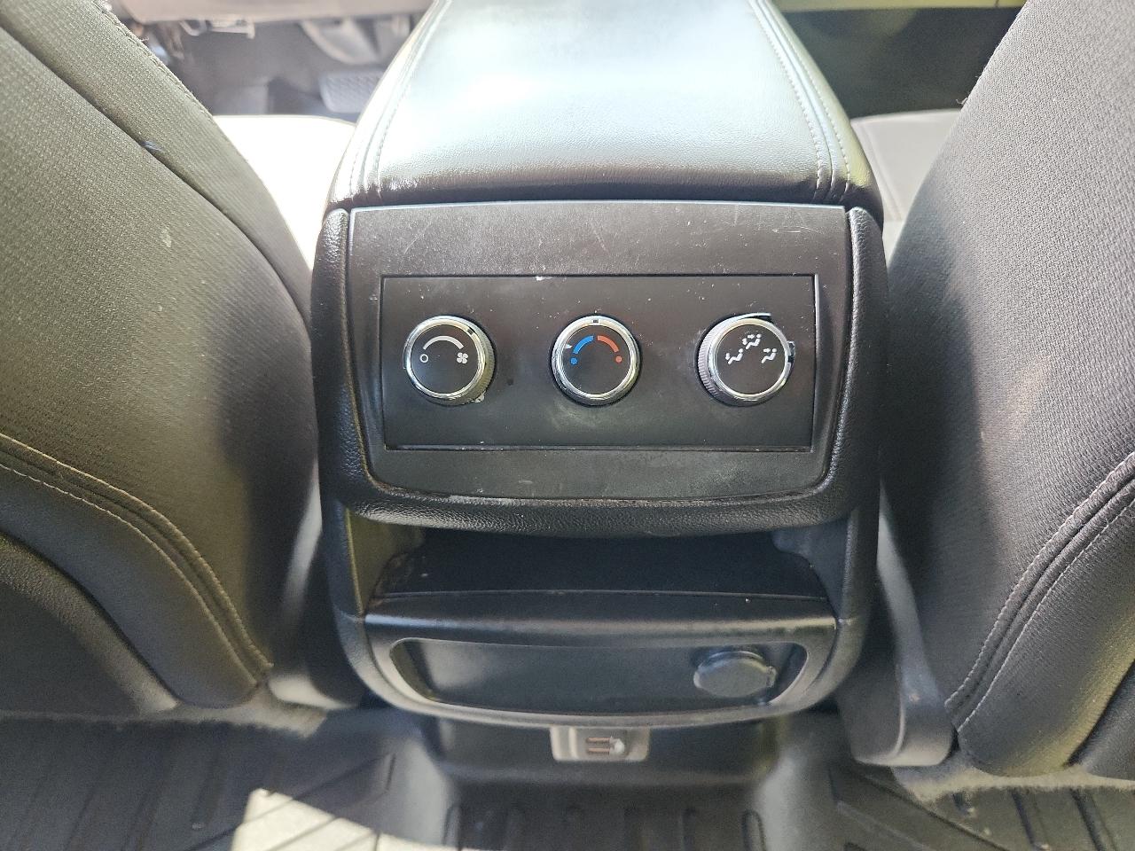 Chevrolet Traverse FWD 4dr LT w/1LT 2017
