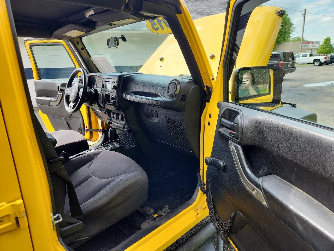 Jeep Wrangler Unlimited 4WD 4dr Sport 2015