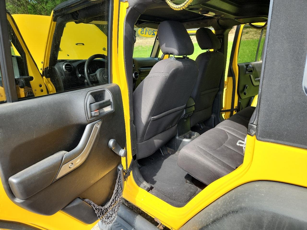 Jeep Wrangler Unlimited 4WD 4dr Sport 2015