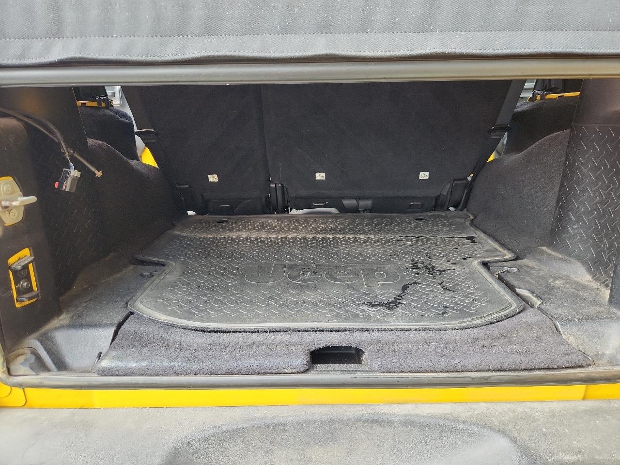 Jeep Wrangler Unlimited 4WD 4dr Sport 2015