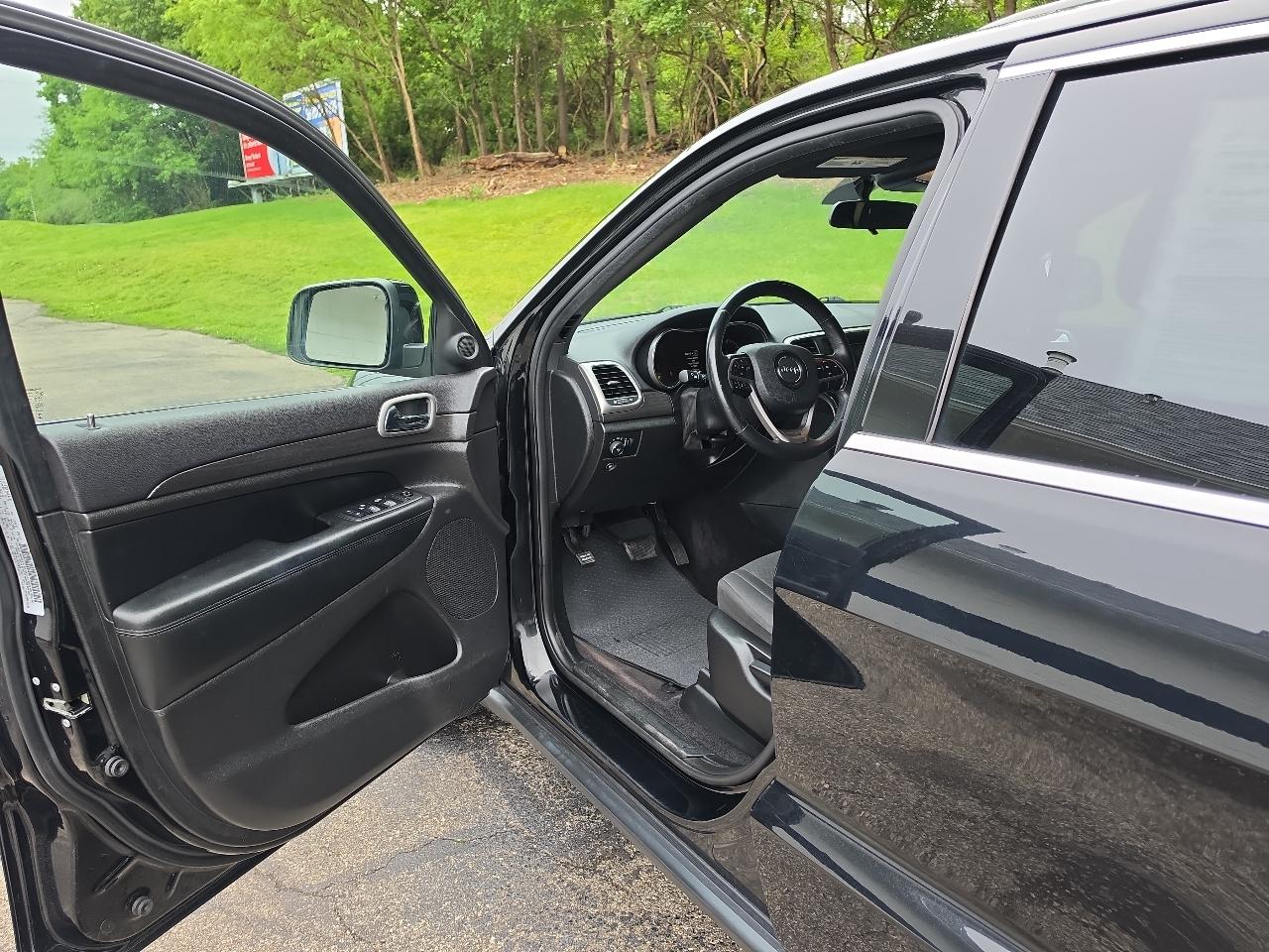 Jeep Grand Cherokee Laredo 4x4 *Ltd Avail* 2018
