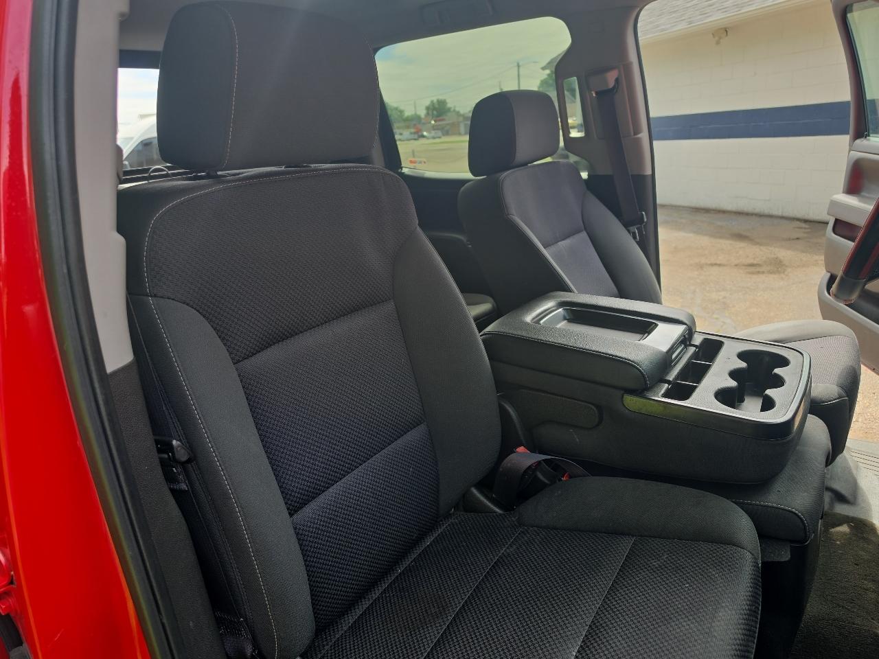 Chevrolet Silverado 1500 4WD Crew Cab 143.5" LT w/1LT 2017