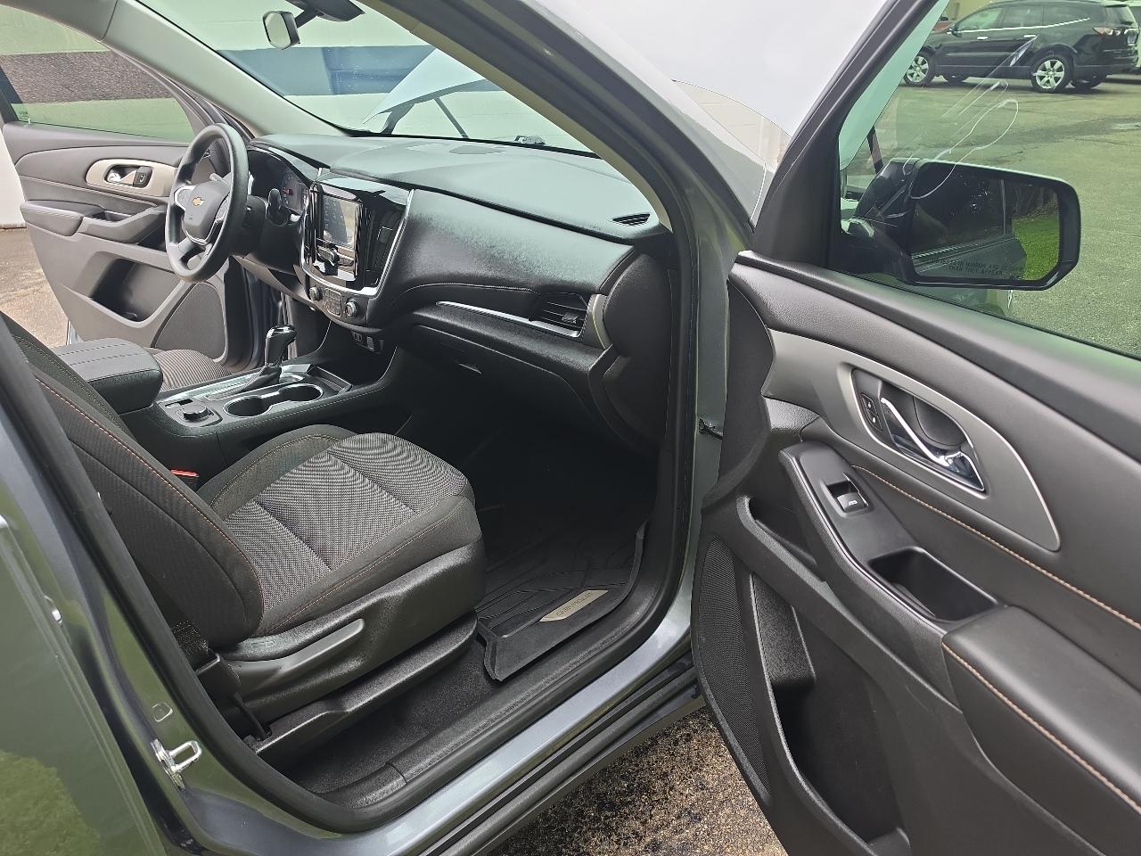 Chevrolet Traverse FWD 4dr LS w/1LS 2018