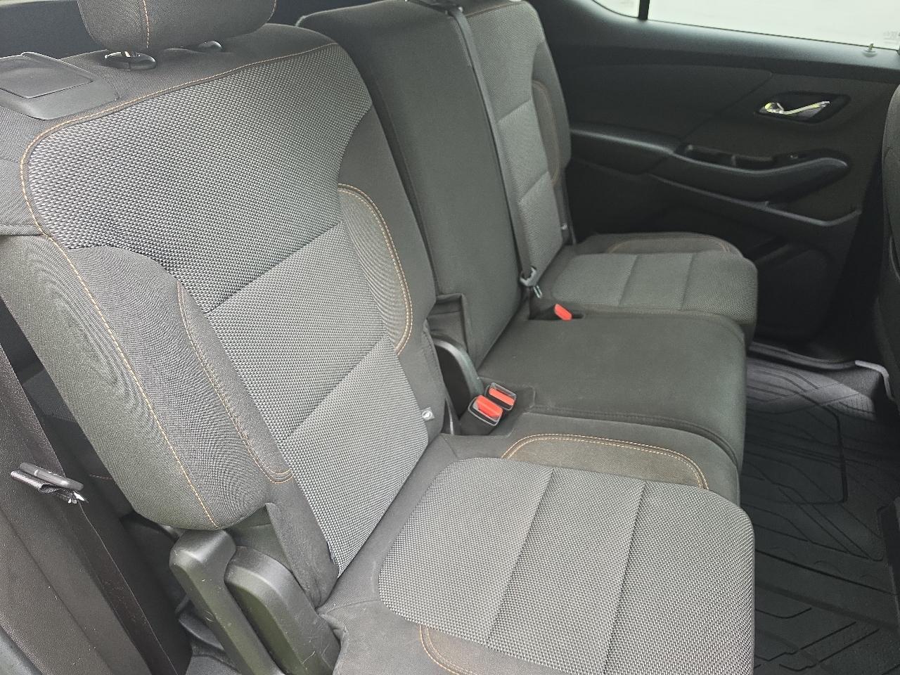 Chevrolet Traverse FWD 4dr LS w/1LS 2018