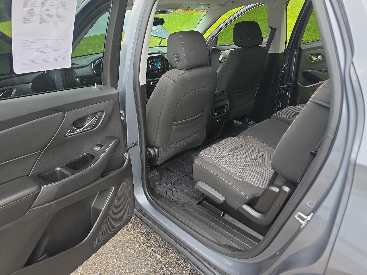Chevrolet Traverse FWD 4dr LS w/1LS 2018