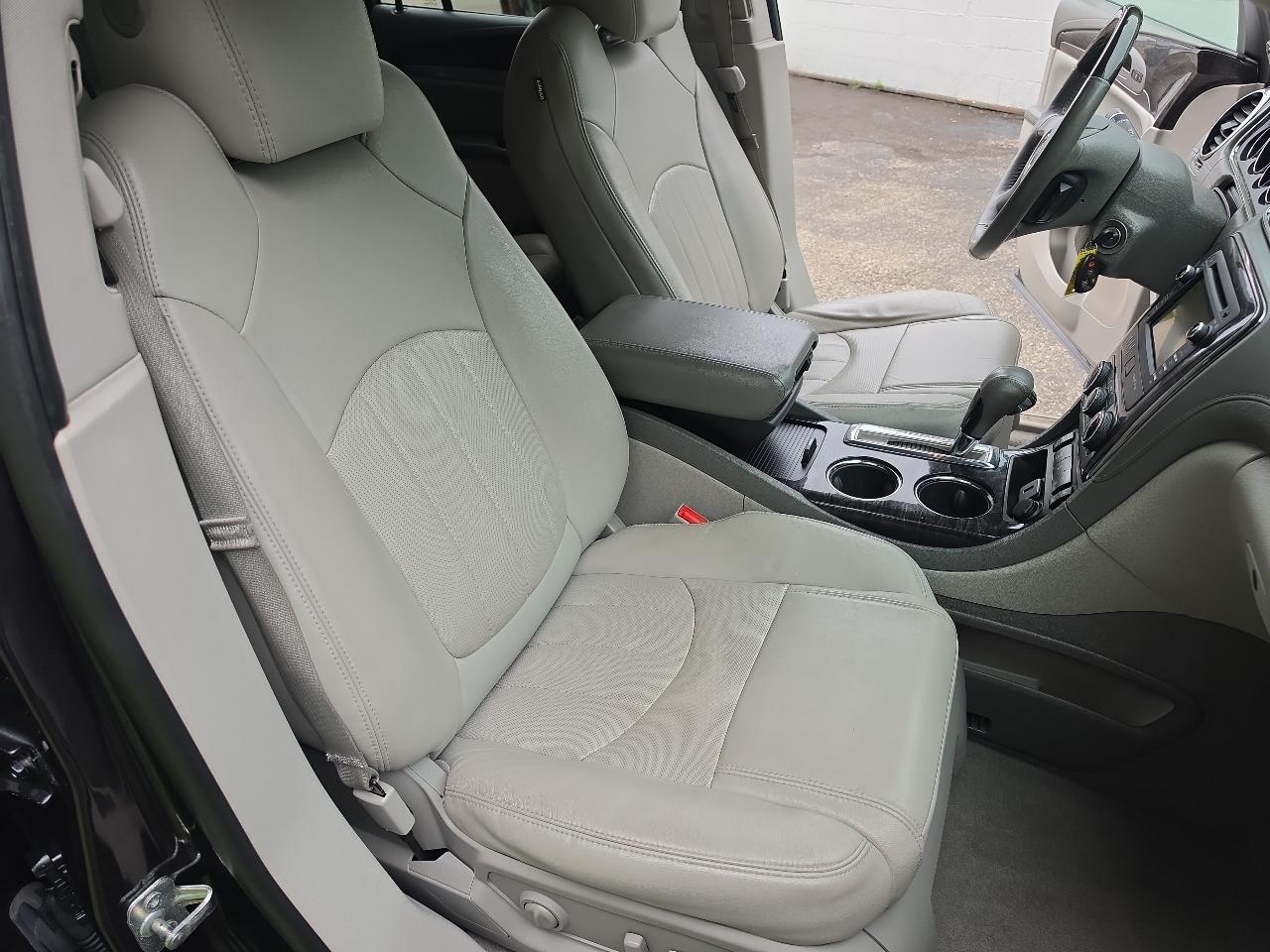 Buick Enclave AWD 4dr Leather 2017