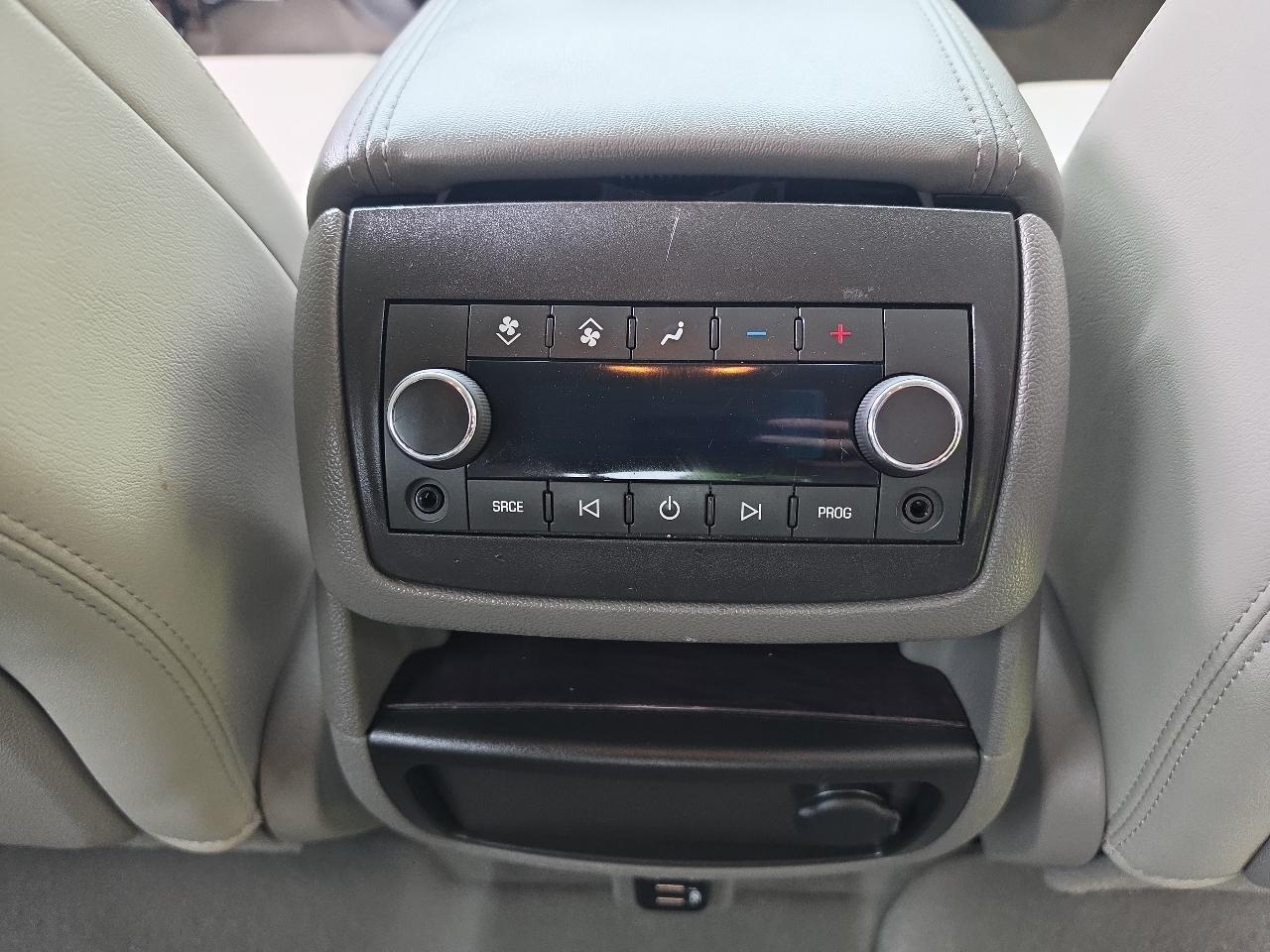 Buick Enclave AWD 4dr Leather 2017