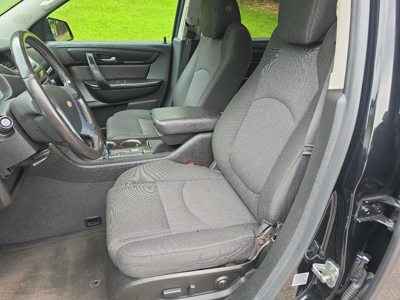 Chevrolet Traverse FWD 4dr LT w/1LT 2017