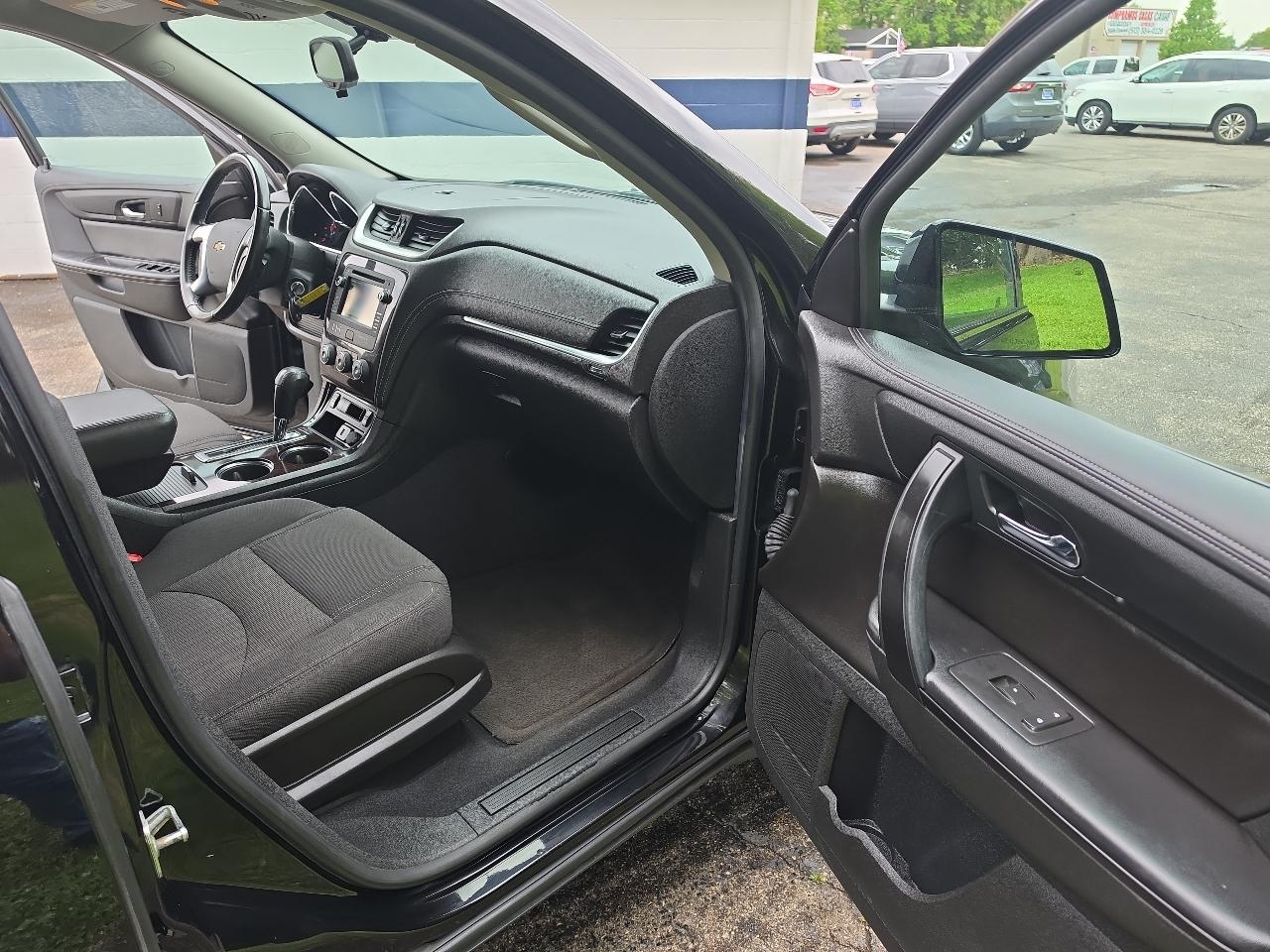 Chevrolet Traverse FWD 4dr LT w/1LT 2017