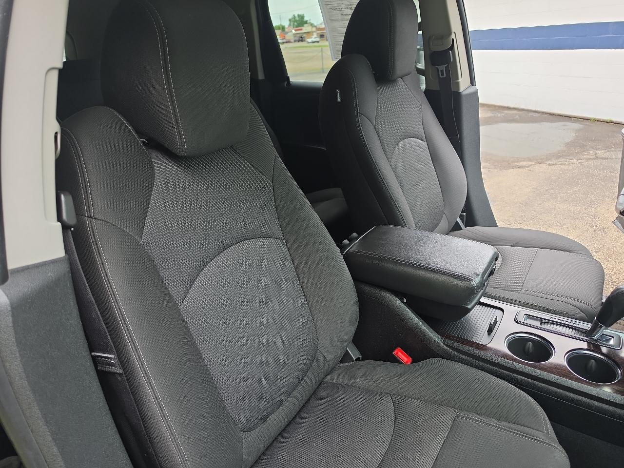 Chevrolet Traverse FWD 4dr LT w/1LT 2017