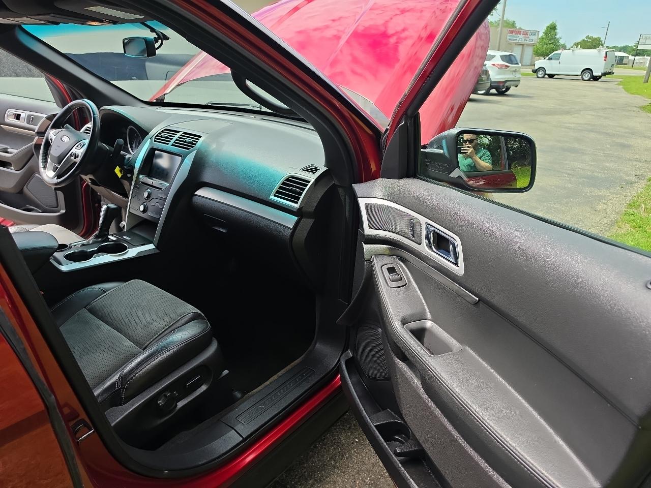 Ford Explorer FWD 4dr XLT 2015