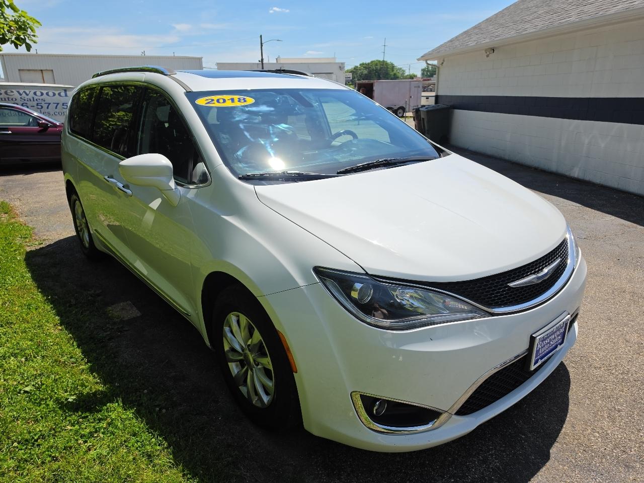 Chrysler Pacifica Touring L Plus FWD 2018