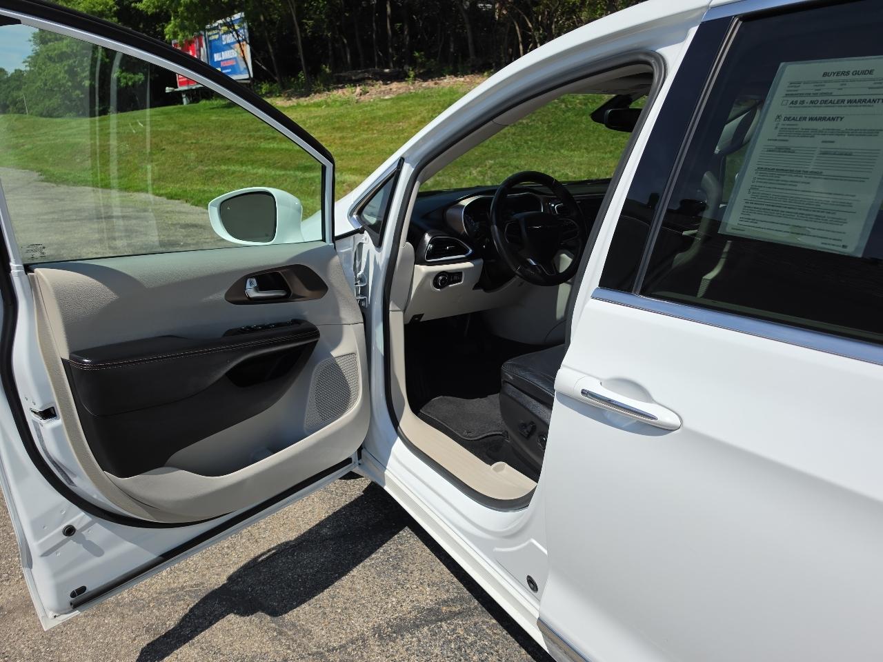 Chrysler Pacifica Touring L Plus FWD 2018