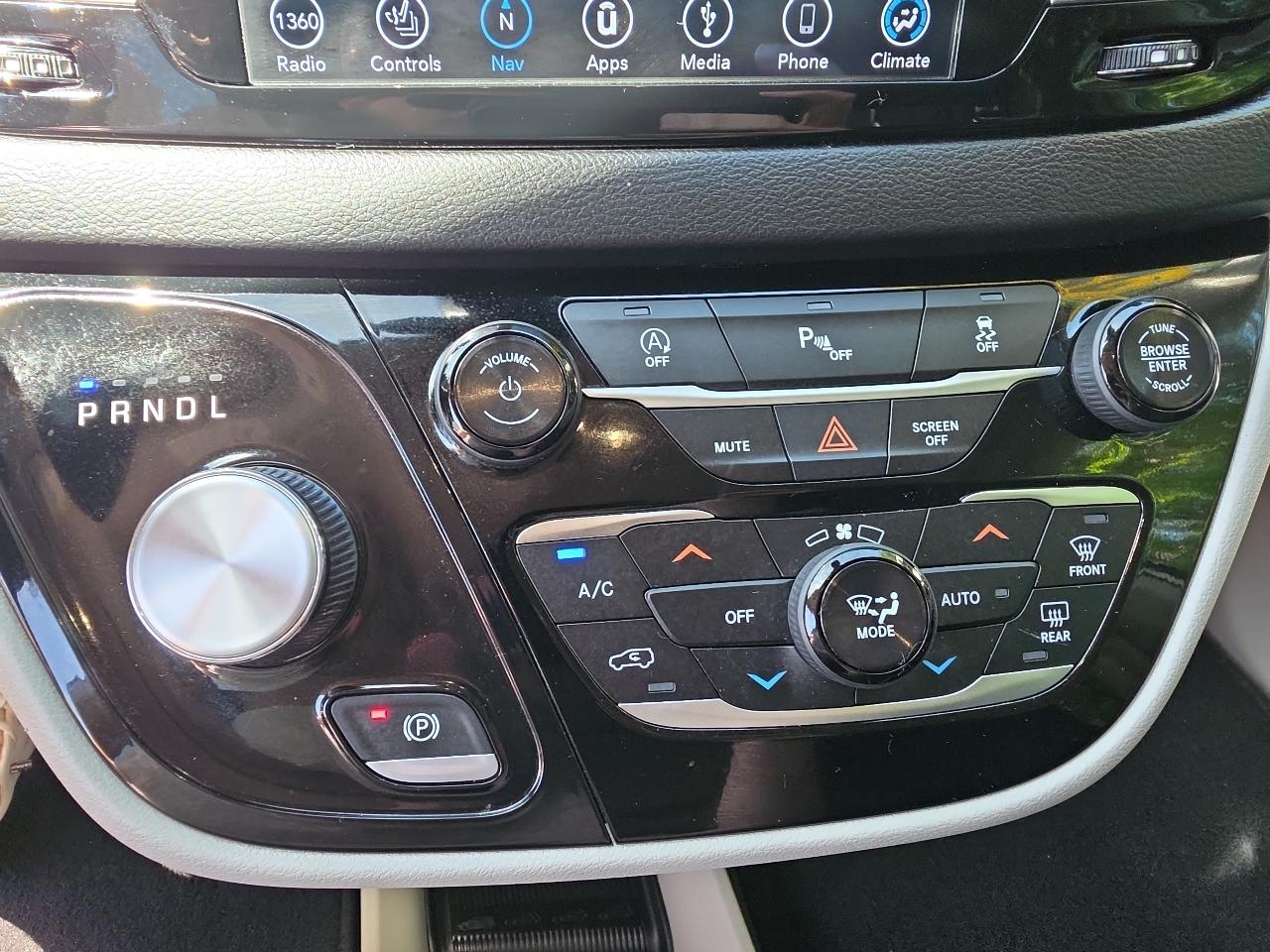 Chrysler Pacifica Touring L Plus FWD 2018