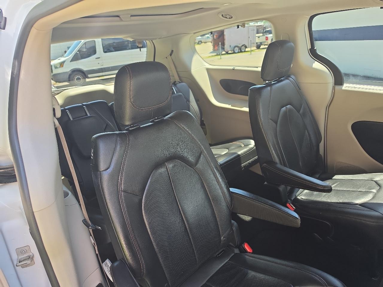 Chrysler Pacifica Touring L Plus FWD 2018