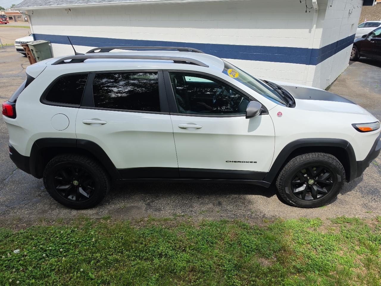 Jeep Cherokee 4WD 4dr Trailhawk 2016