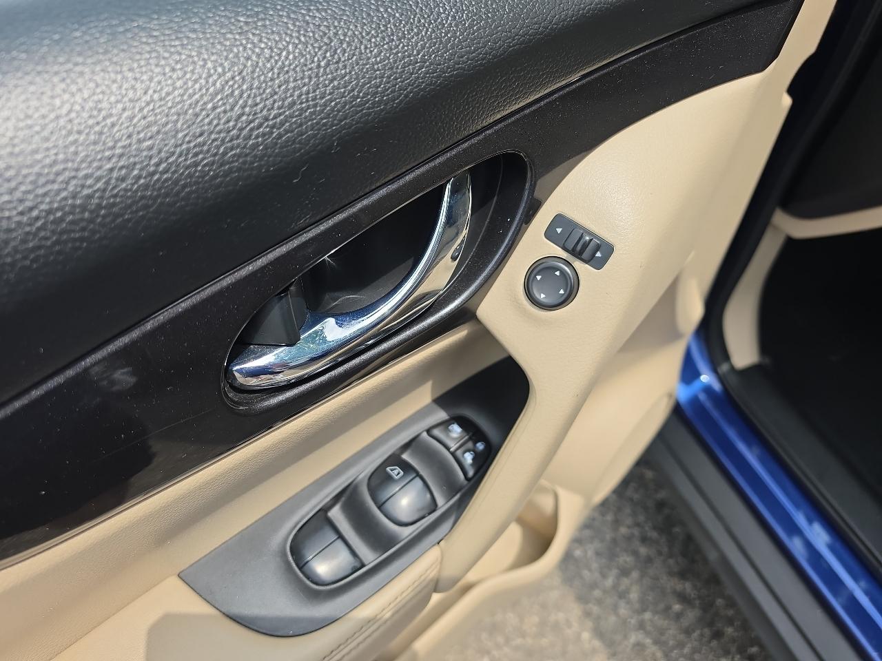 Nissan Rogue FWD SV 2020