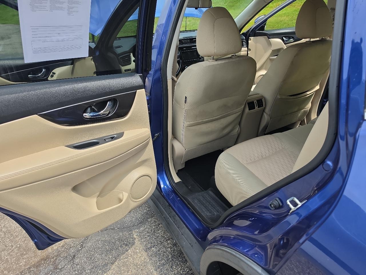 Nissan Rogue FWD SV 2020
