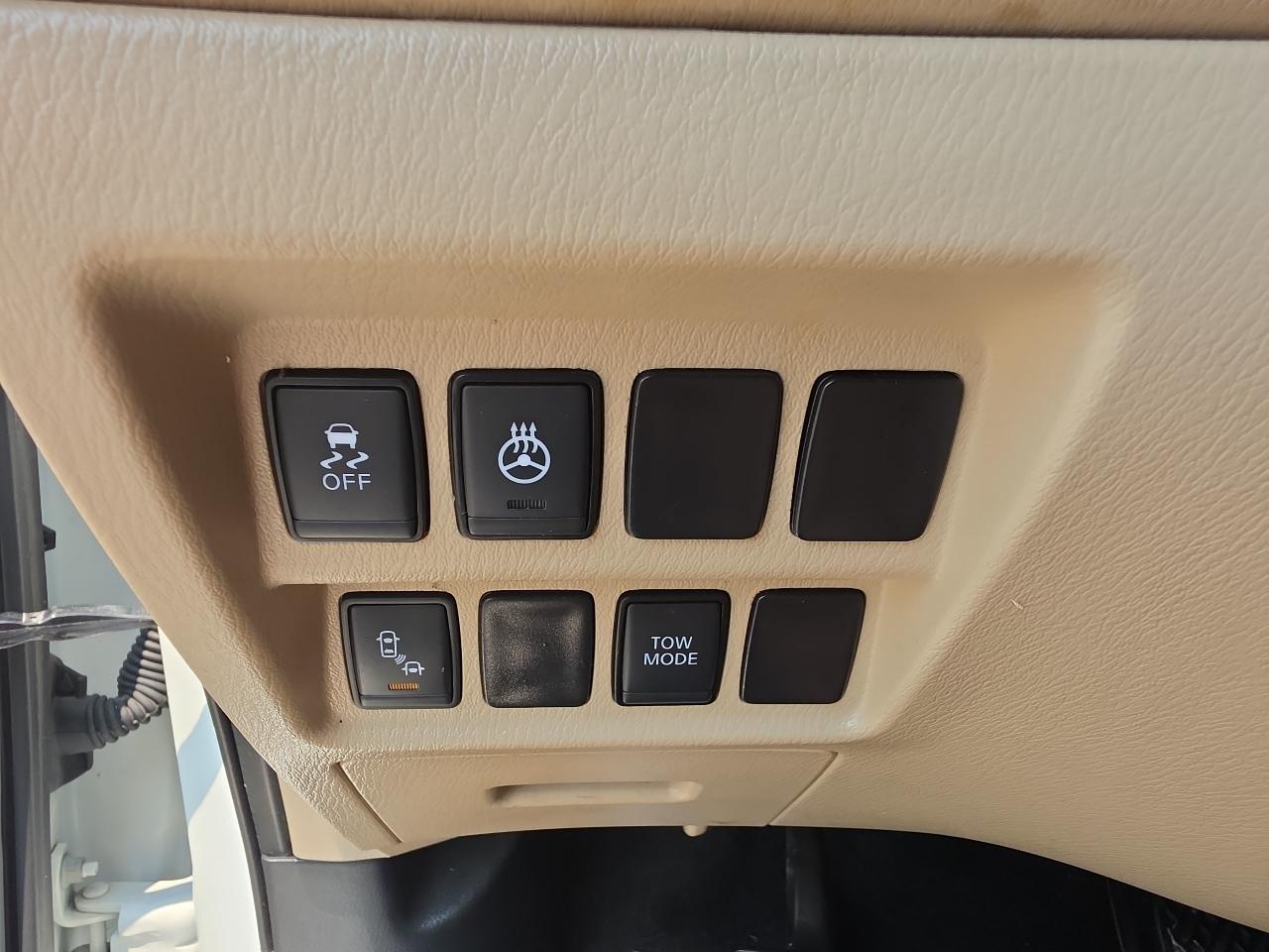 Nissan Pathfinder 4x4 SV 2019
