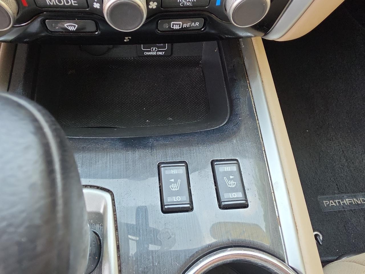 Nissan Pathfinder 4x4 SV 2019