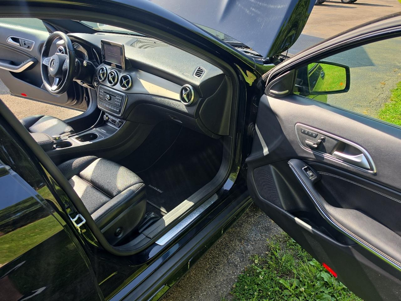 Mercedes-Benz GLA GLA 250 4MATIC SUV 2017