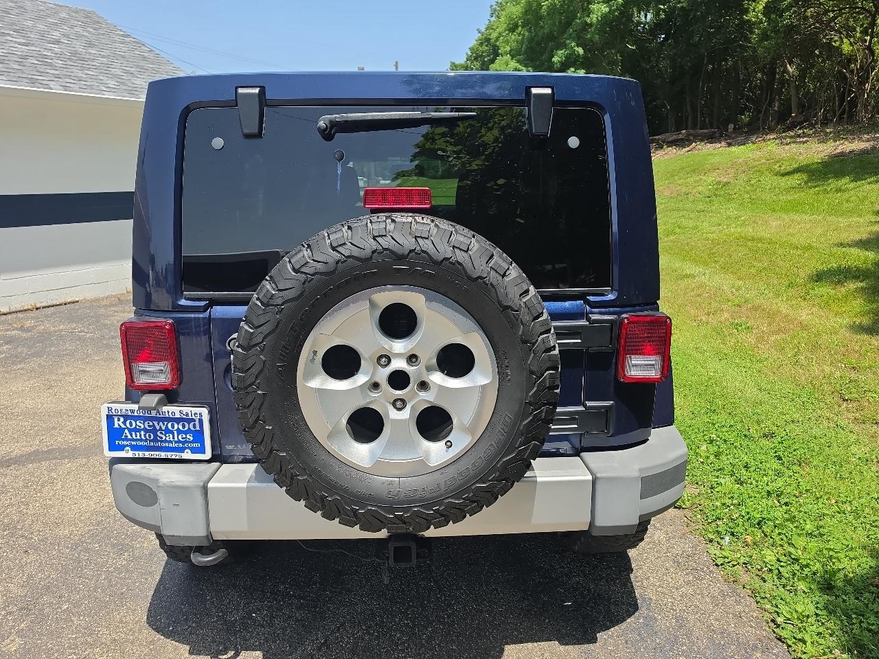 Jeep Wrangler Unlimited 4WD 4dr Sahara 2013